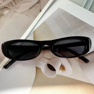 Women's Retro Oval Sunglasses Black Small Frame Fashion Brand Trendy Hot Points Sun Glasses Ladies Star Shades UV400 Eyewear - Image 4